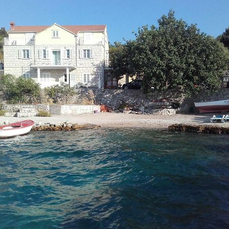 I&J Relaxing Beach Apartments Račišće Eksteriør billede